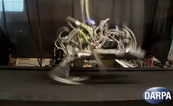 DARPA presenta al Robot más rápido del mundo (por Jonathan Garcia Muriel)
